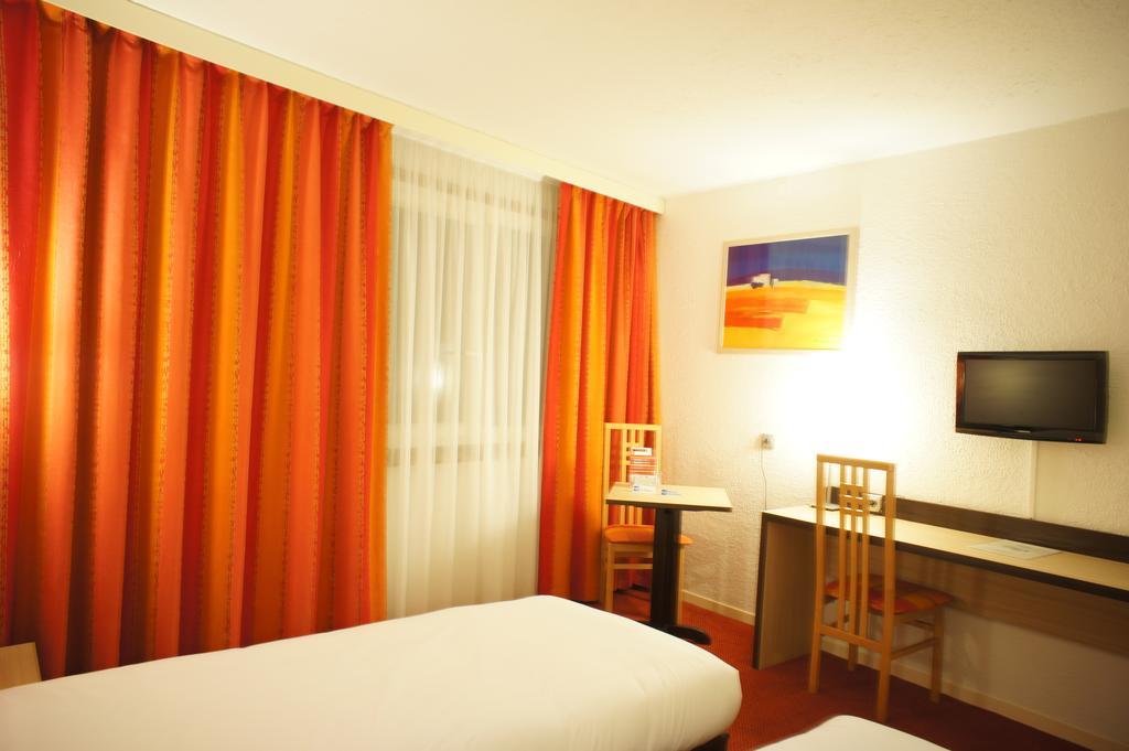 Inter-Hotel La Closerie Beaune Beaune  Quarto foto