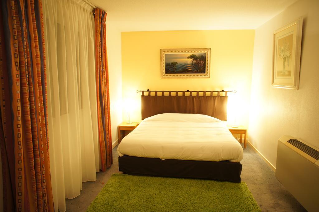 Inter-Hotel La Closerie Beaune Beaune  Quarto foto