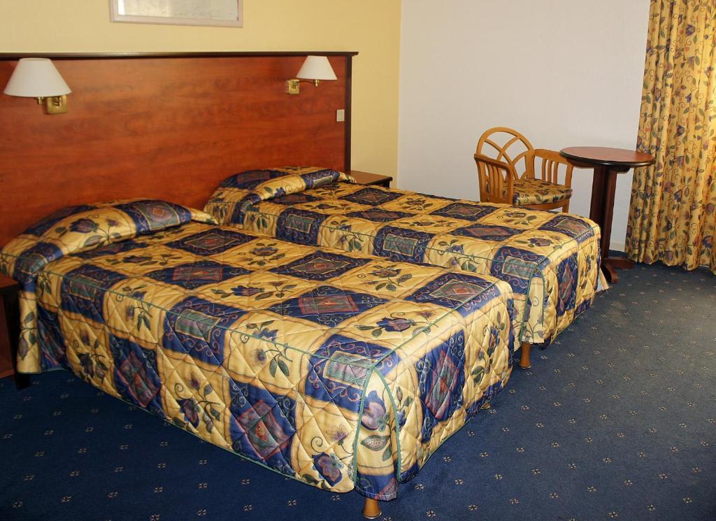 Inter-Hotel La Closerie Beaune Beaune  Quarto foto